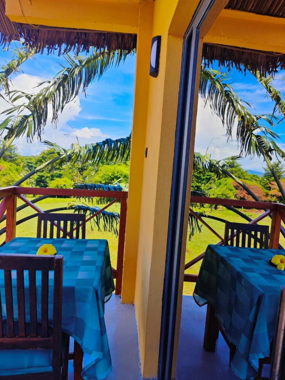 Bungalows Des Tropiques Nosy-Be Ngoại thất bức ảnh