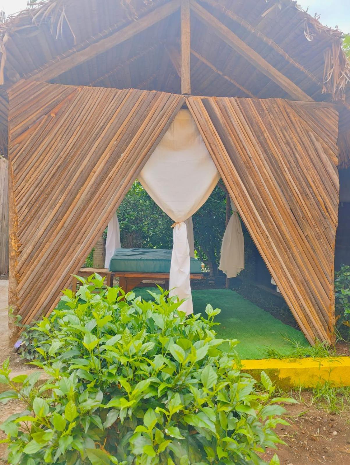 Bungalows Des Tropiques Nosy-Be Ngoại thất bức ảnh